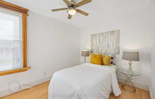 6-bedroom townhouse in Carlaw Avenue for C$1,280,000