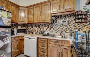 6-bedroom house in Christie Street for C$2,216,000