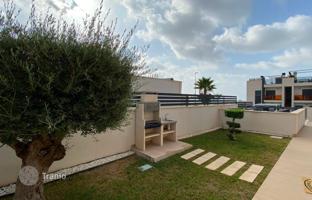 4-bedroom cottage 240 m² in Finestrat for 540,000 €