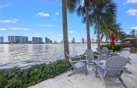 Condo – Sunny Isles Beach, Florida, USA for $789,000