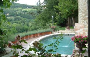 4-bedroom apartment 291 m² in Cetona for 990,000 €