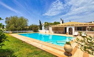 Two-storey villa with a pool, a barbecue area near the beach in Ermioni, Peloponnese, Greece for 670,000 €