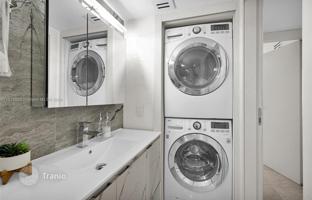 2-bedroom apartments in condo 124 m² in Aventura for $699,000