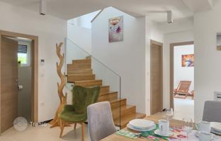 3-bedroom house 180 m² in Marcana for 675,000 €