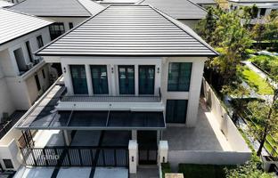 4-bedroom villa 330 m² in Pattaya for $563,000