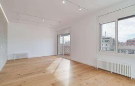 Stylish three-bedroom apartment in a classic building, Eixample district, Barcelona, ​​Spain for 1,586,000 €