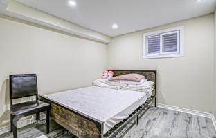 13-bedroom house in Scarborough for C$1,540,000