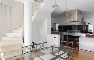 5-bedroom villa in Carrara. Price on request