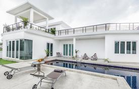 Townhome – Pattaya, Chonburi, Thailand for $272,000