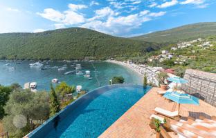 3-bedroom villa 800 m² in Luštica for 3,950,000 €