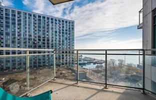 4-bedroom apartment in Queens Quay West for C$978,000