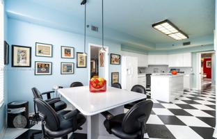 3-bedroom apartments in condo 279 m² in Boca Raton for $800,000
