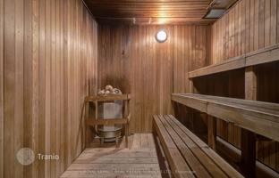 7-bedroom apartment in Quebec Avenue for C$1,313,000