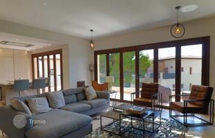 4-bedroom cottage 250 m² in Aphrodite Hills for 995,000 €