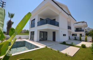 6-bedroom villa 270 m² in Fethiye for 49,290,000 TRY