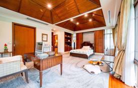 5-bedroom cottage in Watthana for $13,800 per week