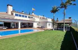 Villa – Torremolinos, Andalusia, Spain for 1,775,000 €