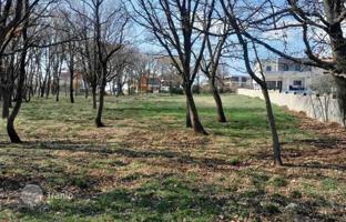Land plot 1,058 m² in Medulin for 330,000 €