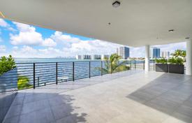 Condo – Miami Beach, Florida, USA for $3,600,000