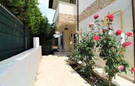 Stylish Detached House with a Spacious Garden in Bursa for $888,000
