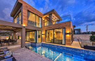 5-bedroom villa 474 m² in Kalkan for 63,857,000 TRY