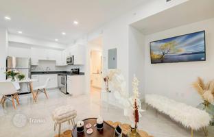 New home 398 m² in Miami for $1,800,000