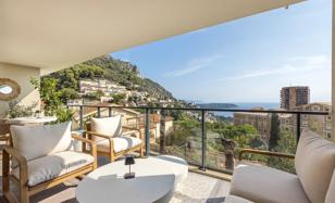 3-bedroom apartment in Beausoleil for 1,450,000 €