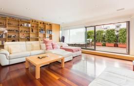 Luxury penthouse with a wrap-around terrace in a building with a concierge service, Barcelona, Spain for 1,600,000 € Luxury penthouse with a wrap-around terrace in a building with a concierge service, Barcelona, Spain for 1,600,000 €