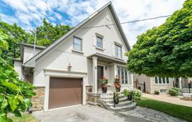 Townhome – East York, Toronto, Ontario,  Canada for C$1,967,000