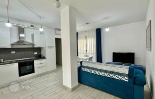 2-bedroom apartment 82 m² in Follonica for 355,000 €