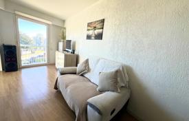 2-bedrooms apartment in Antibes, France for 220,000 €