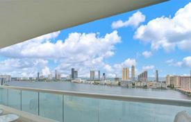 Spacious flat with ocean views in a residence on the first line of the beach, Aventura, Florida, USA for $1,207,000