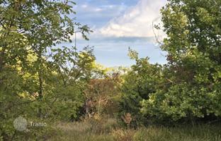 Land plot 13,280 m² in Gračišće for 40,000 €