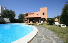 Large comfortable villa with a garden and a swimming pool at 70 meters from the beach, Flumini, Italy for 3,900 € per week
