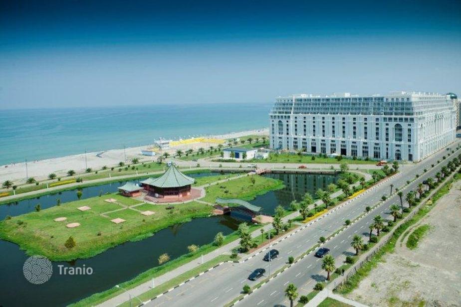 New Aqua Batumi Hotel Apartments with Simple Decor