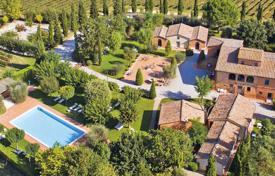 Farm Estate, tourist accomodation for sale Montepulciano for 2,480,000 €