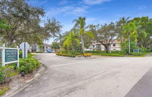 2-bedroom apartments in condo 91 m² in Coconut Creek for $268,000