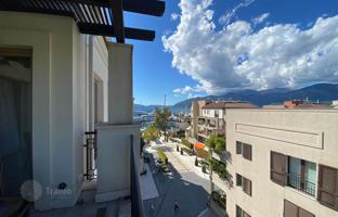 1-bedroom apartment 76 m² in Tivat city for 620,000 €