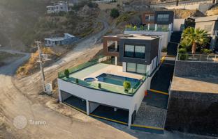 4-bedroom villa 584 m² in Tepe for 83,292,000 TRY