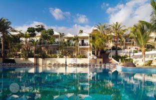 1-bedroom apartment 56 m² in Playa de las Americas for 320,000 €