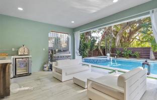 5-bedroom house 566 m² in Miami Beach for $5,000,000