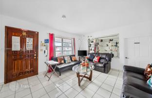 3-bedroom house 179 m² in Miami for $699,000