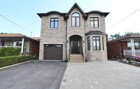 Townhome – North York, Toronto, Ontario,  Canada for C$2,208,000