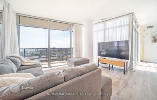 6-bedroom apartment in The Queensway for C$1,153,000