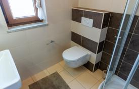 ISTRIA, BANJOLE — Beautiful family apartment with terrace and garage by the sea! for 385,000 €