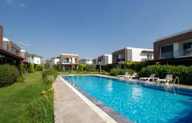 Luxurious Villa With Pool Close to the Sea in Kuşadası Davutlar for $309,000
