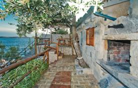 7-bedrooms townhome 250 m² in Hvar, Croatia for 3,500,000 €