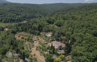 6-bedroom country house 651 m² in Sarteano for 1,600,000 €