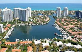 Three-bedroom sunny apartment by the ocean in Aventura, Florida, USA for $819,000