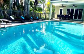 Townhome – Hollywood, Florida, USA for $1,490,000